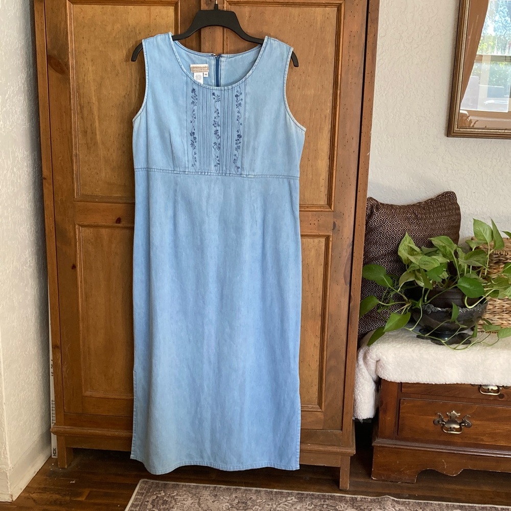 Coldwater Creek Lightwash Embroidered Denim Jumper Midi Sz Med Casual Distressed